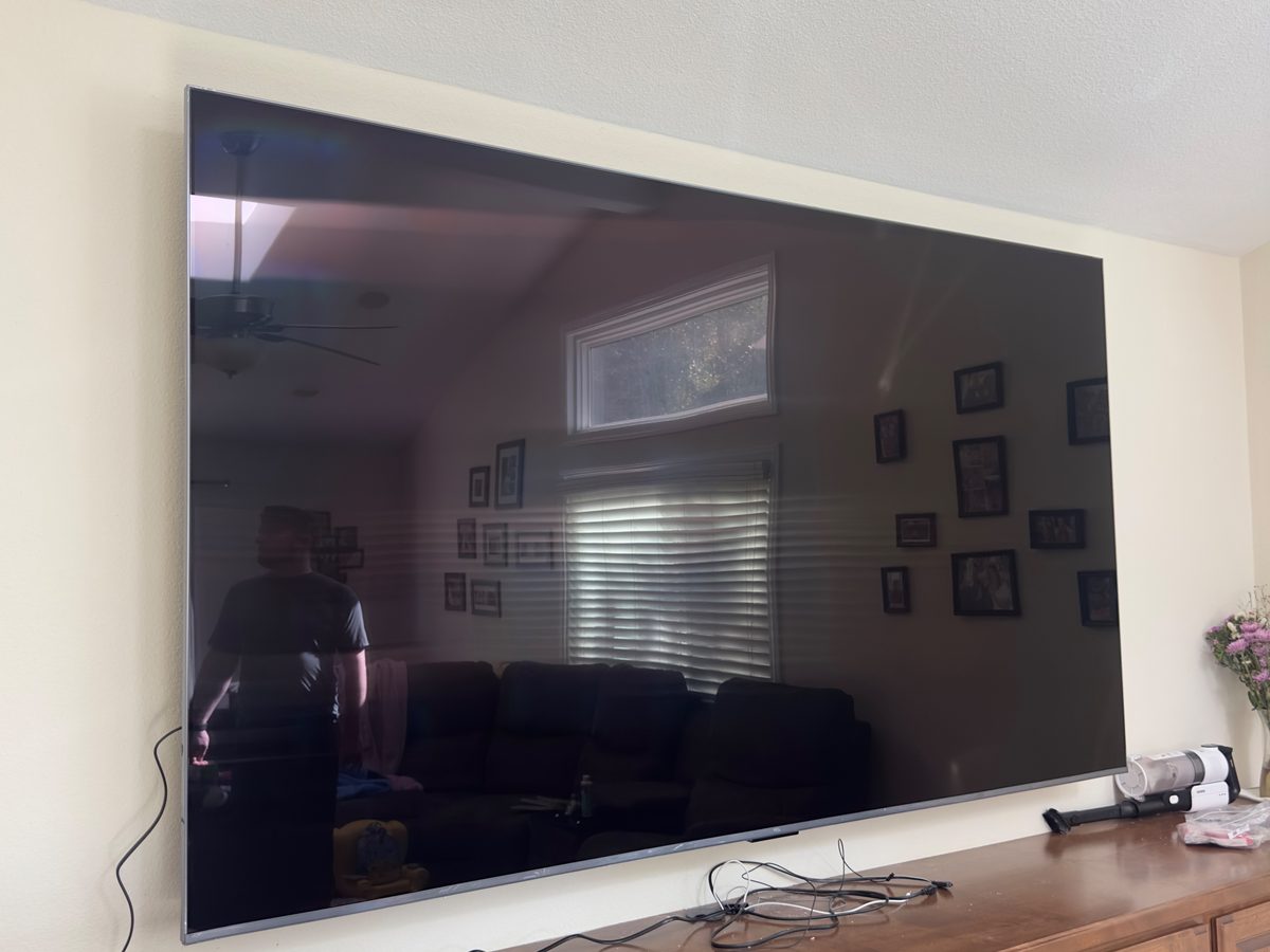 Full Motion Mount